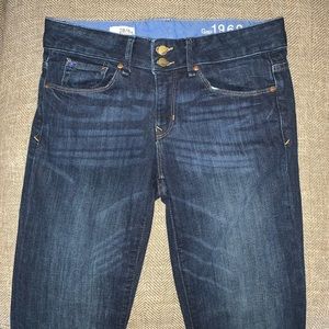 EUC Gap Perfect Boot Jeans Size 28.